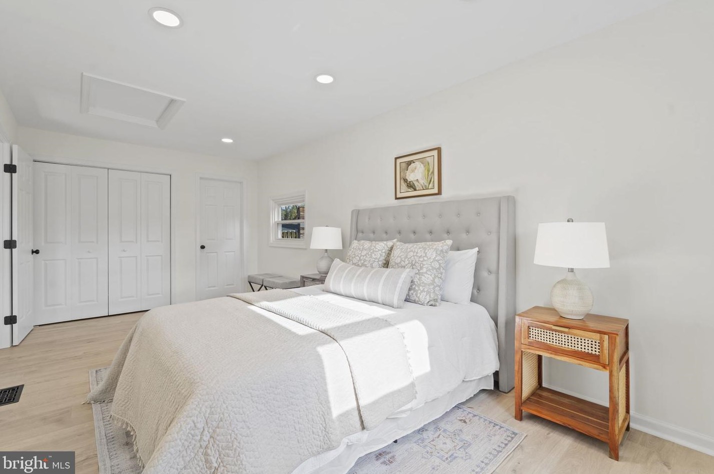 101 Cypress Rd, Dulles VA  20164-4004 exterior