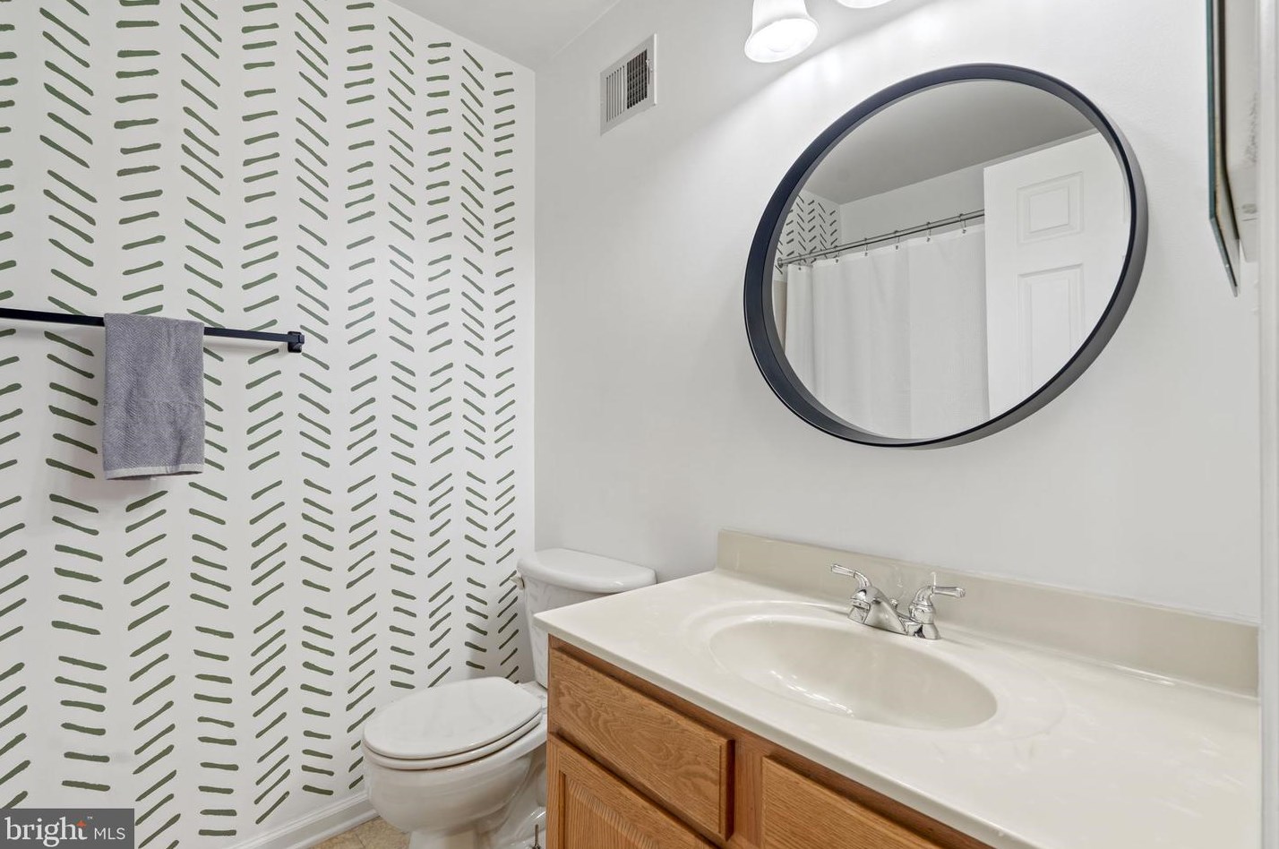 20234 Nightwatch St, Ashburn VA  20147-7421 exterior