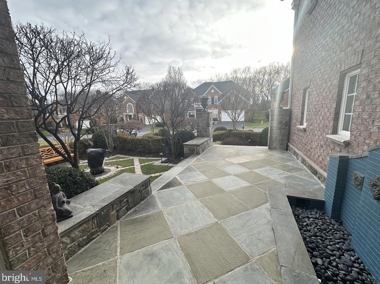 18200 Shinniecock Hills Pl, Leesburg, VA 20176