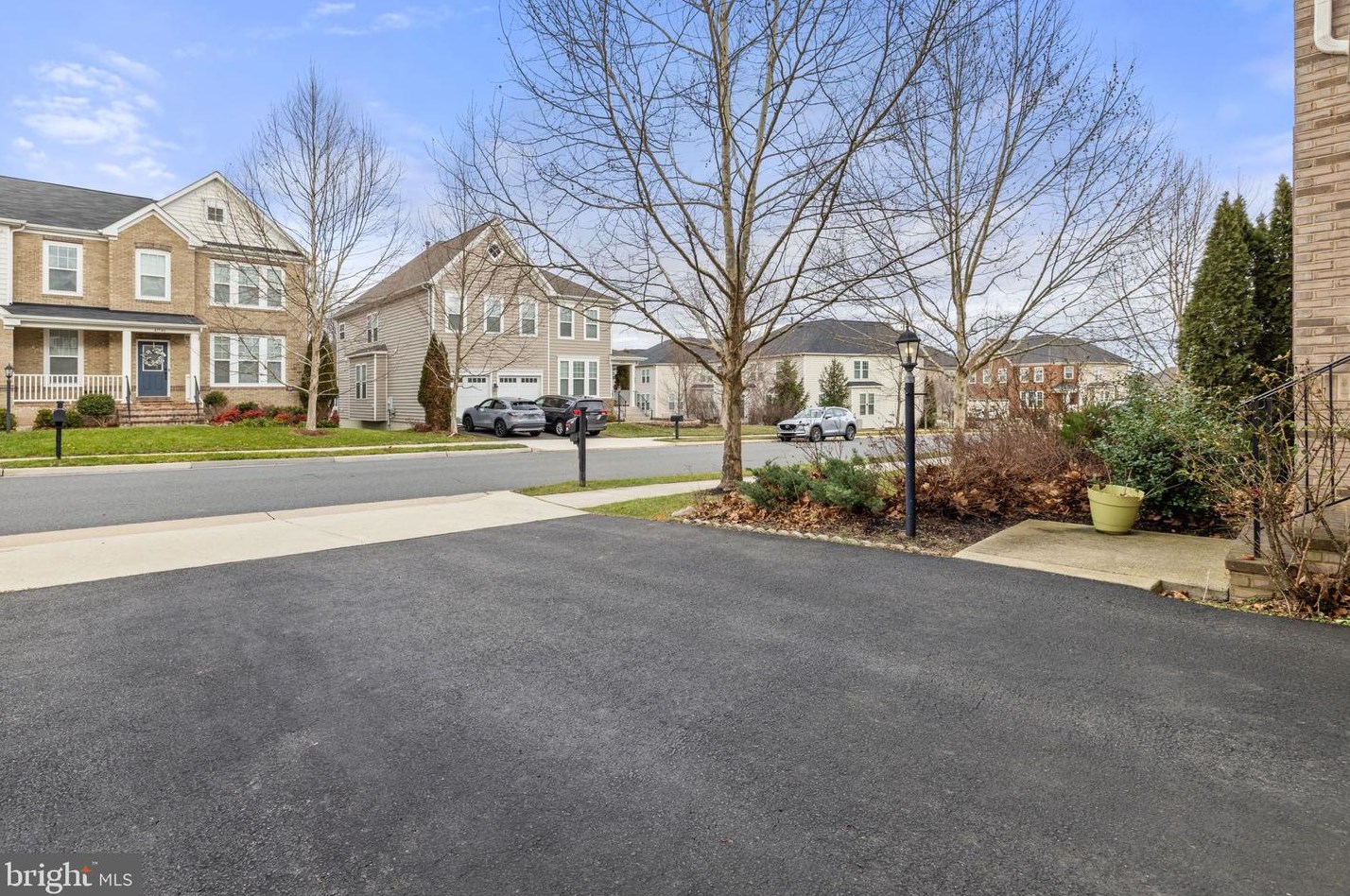 41547 Great Smokey Dr, Stone Ridge VA  20105-5549 exterior