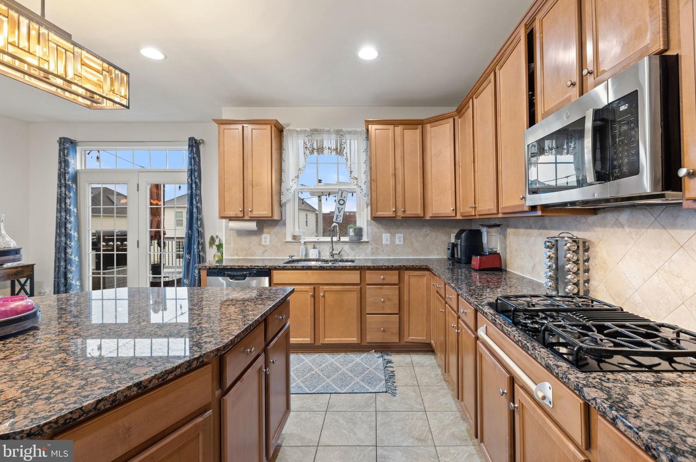 41547 Great Smokey Dr, Stone Ridge VA  20105-5549 exterior