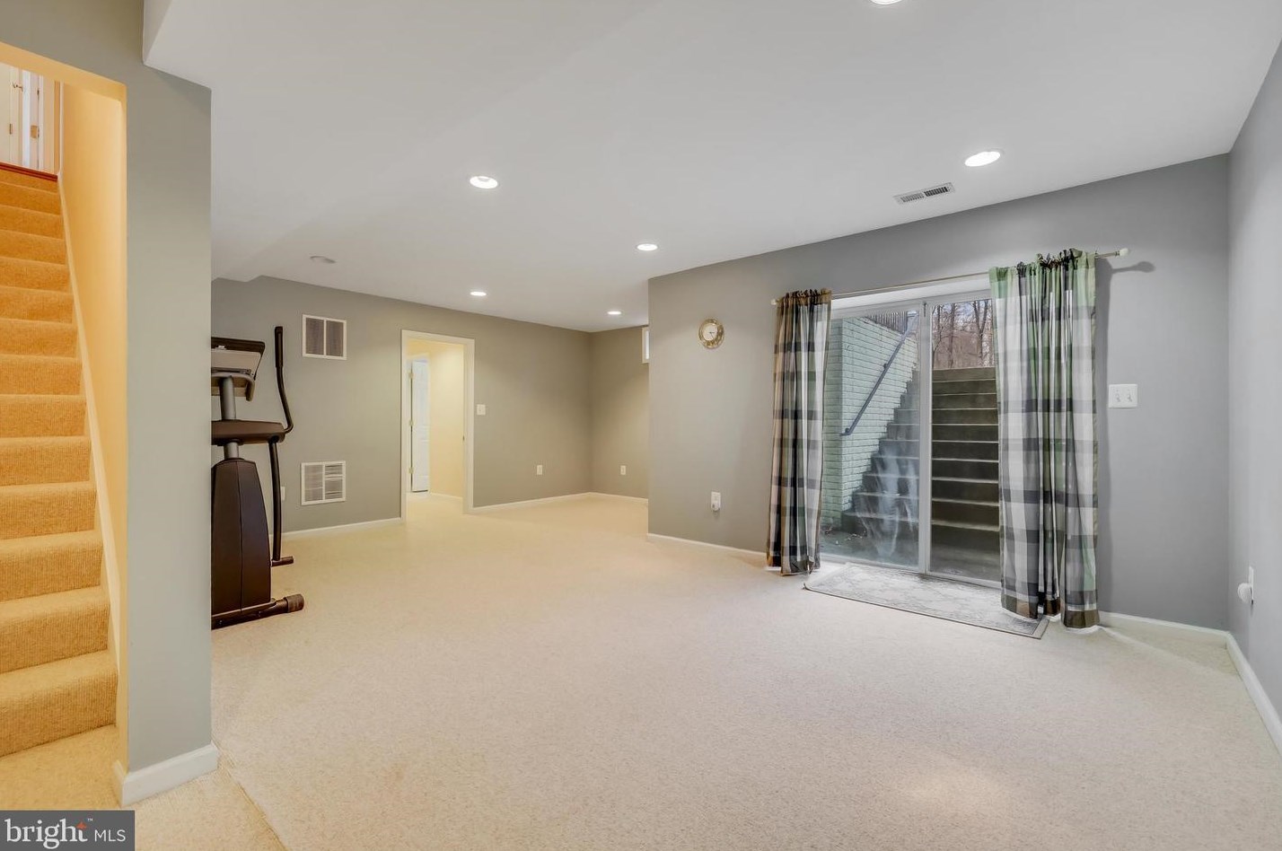 44326 Misty Creek Pl, Ashburn VA  20147-2868 exterior