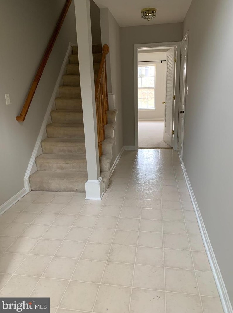 43406 Nottingham Sq, Ashburn, VA 20147