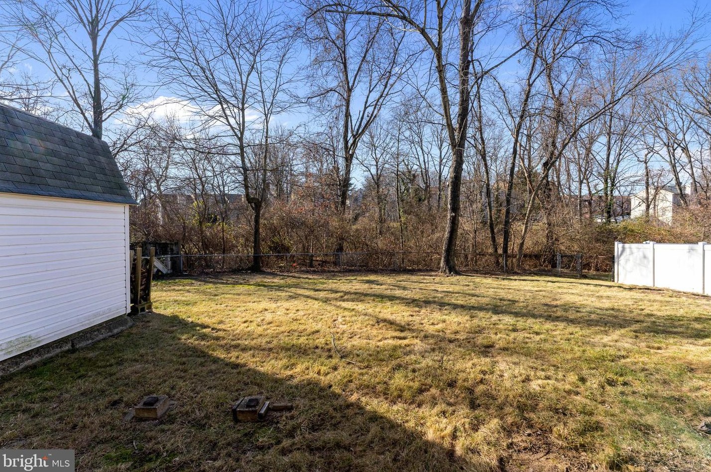 403 Poplar Rd, Dulles VA  20164-3309 exterior