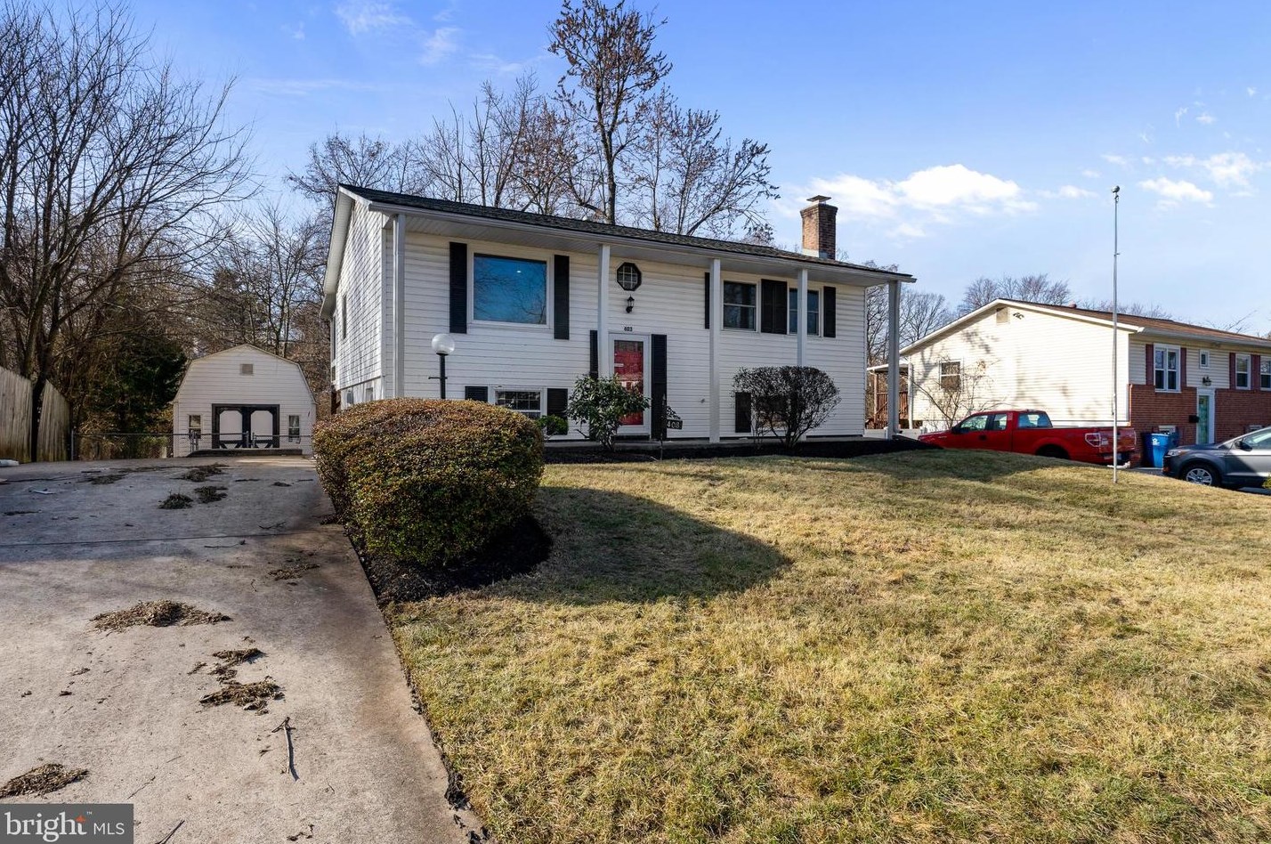 403 W Poplar Rd, Dulles, VA 20164