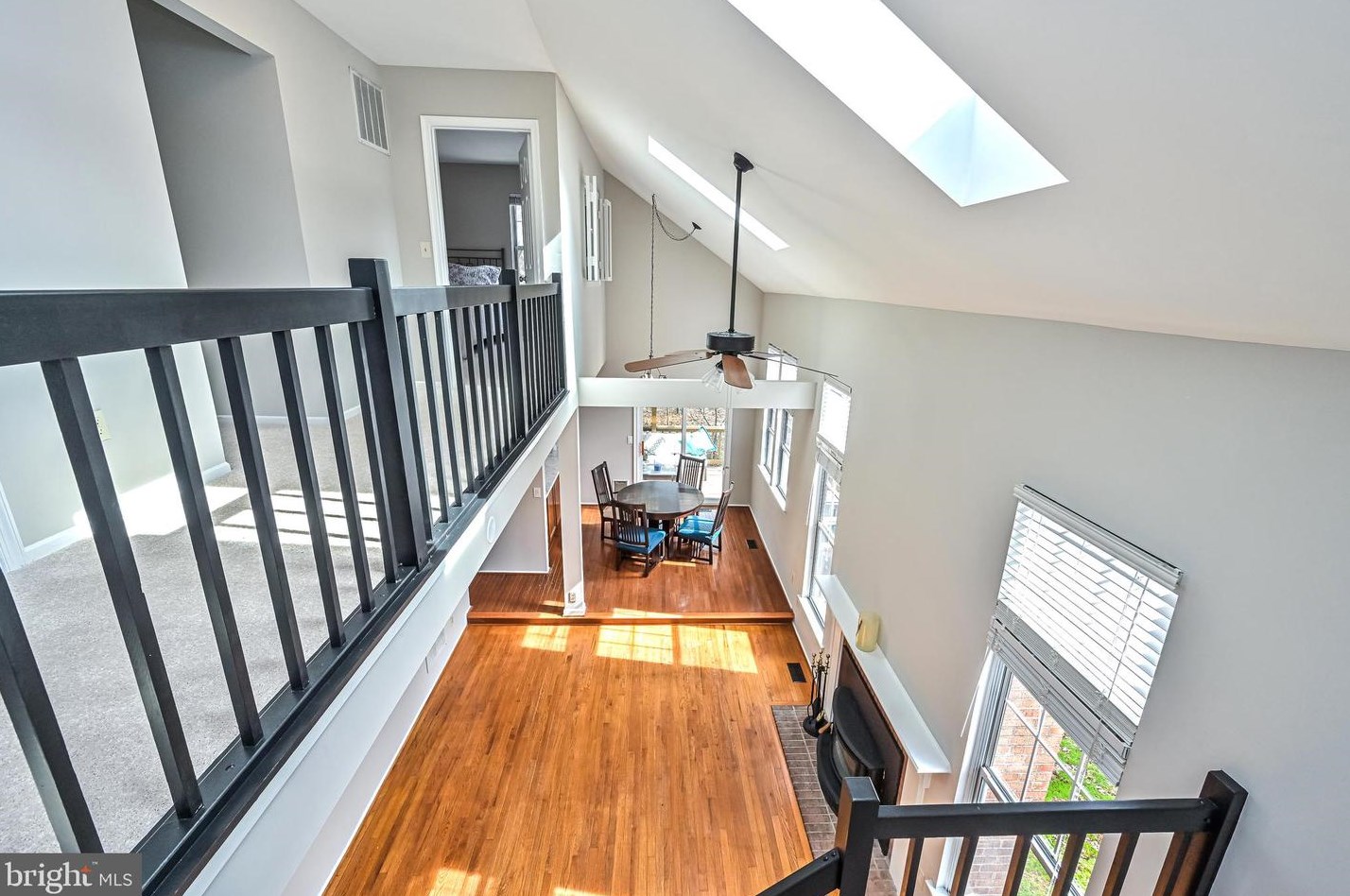 18 Oakdale Ct, Dulles VA  20165-5641 exterior