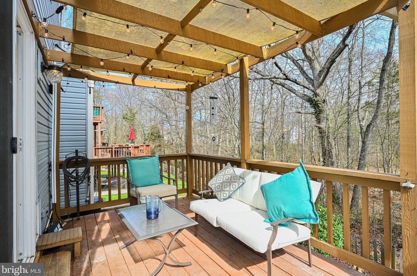 18 Oakdale Ct, Dulles VA  20165-5641 exterior