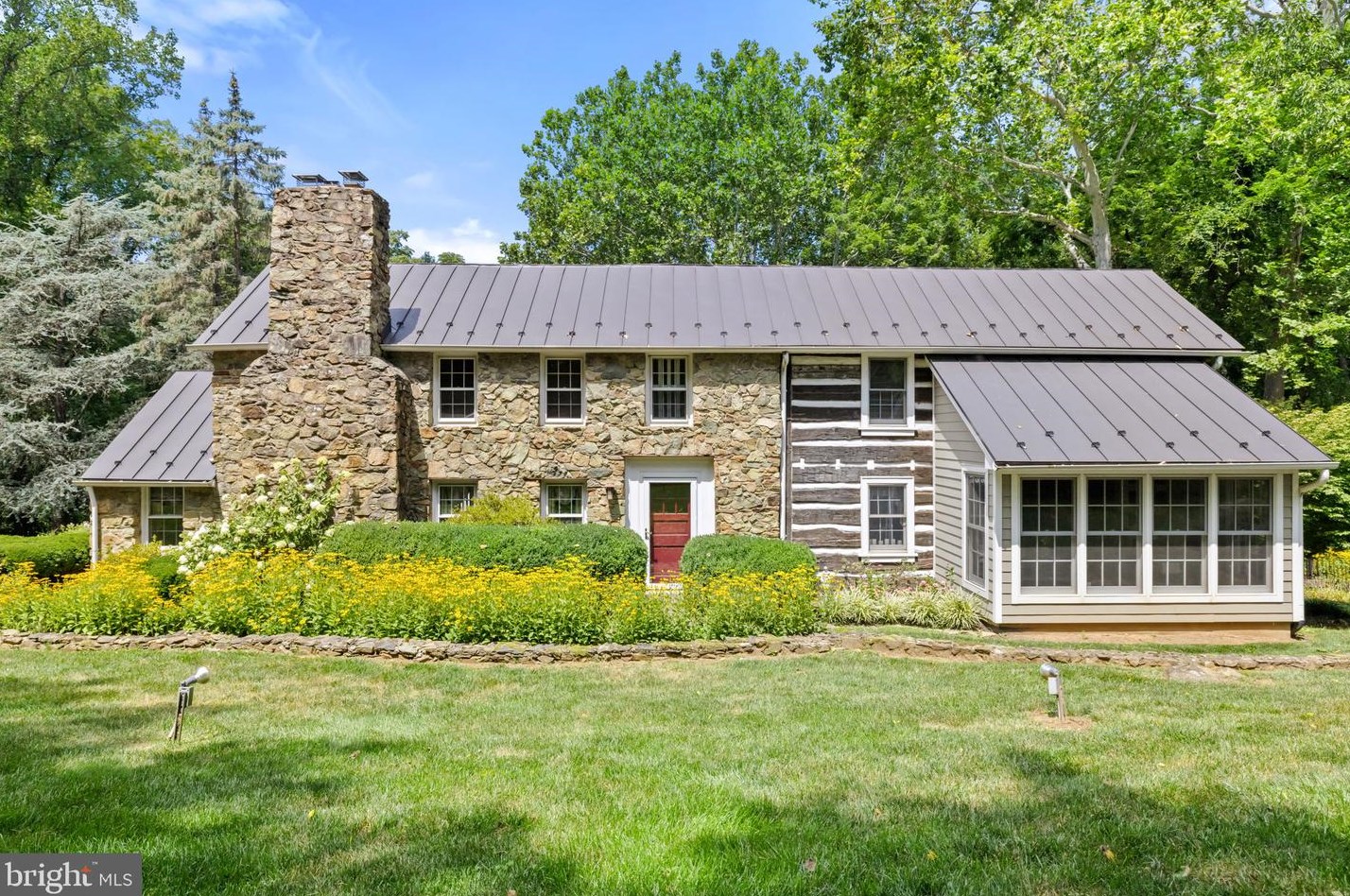 38882 Mount Gilead Rd, Leesburg, VA 20175-6719