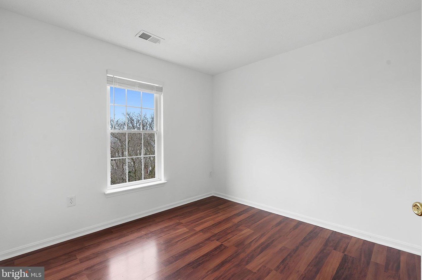 44112 Tippecanoe Ter, Ashburn VA  20147-4817 exterior