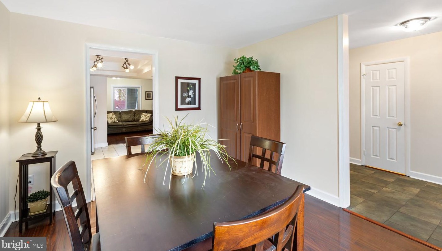 107 Hayloft Ct, Dulles VA  20164-1603 exterior