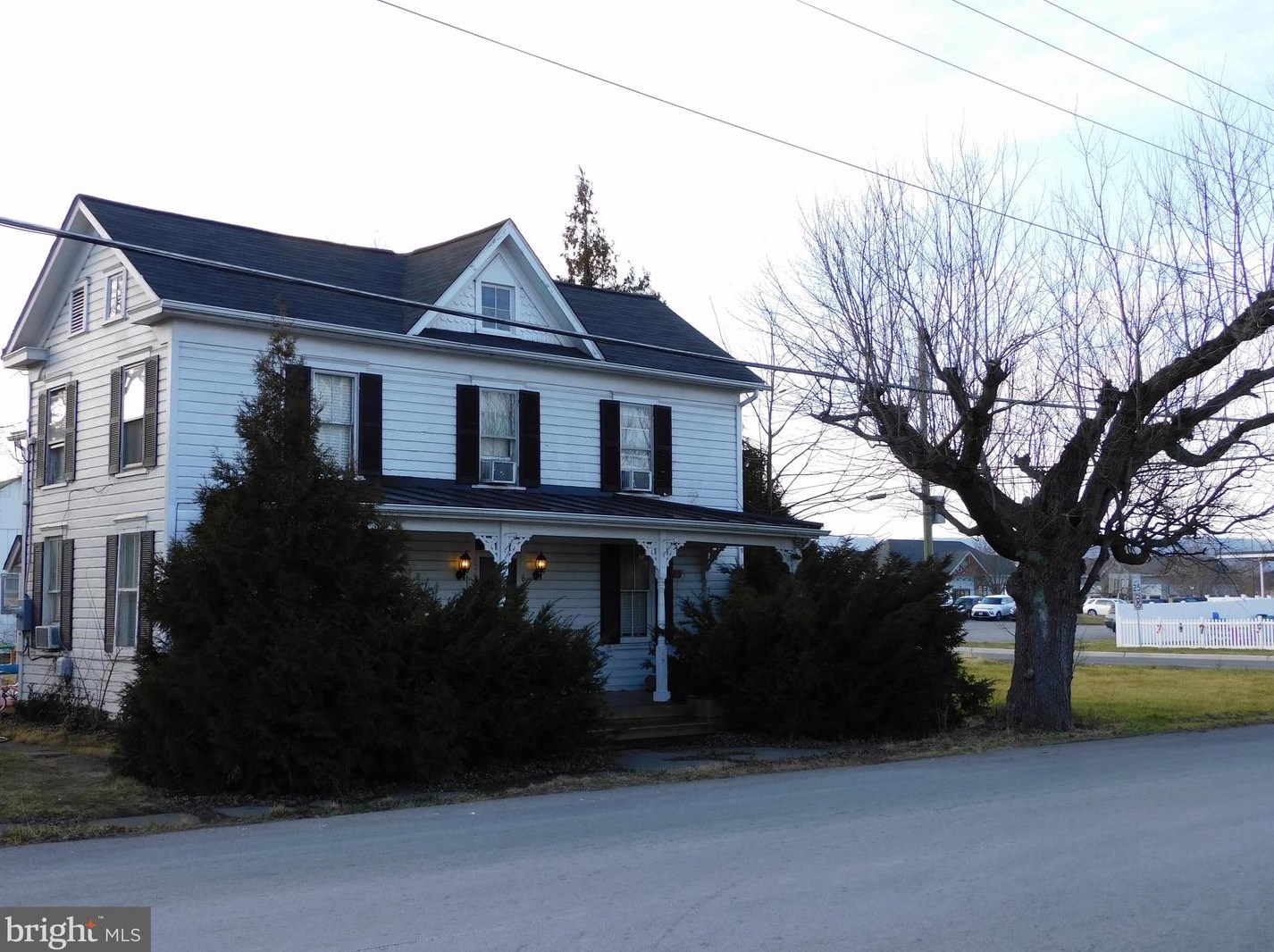 6 E Broad Way, Lovettsville, VA 20180