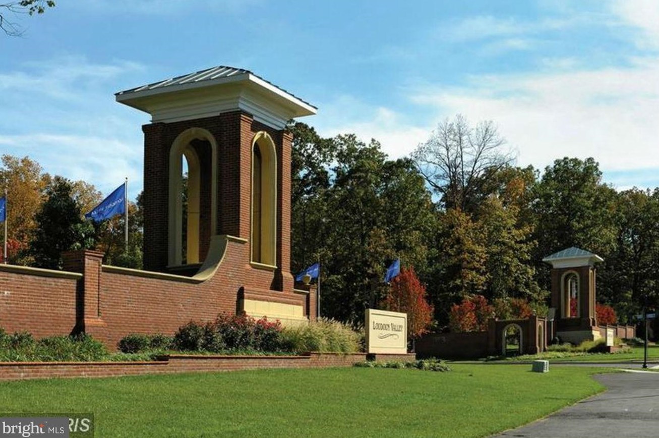 23109 Dunlop Heights Ter, Ashburn, VA 20148