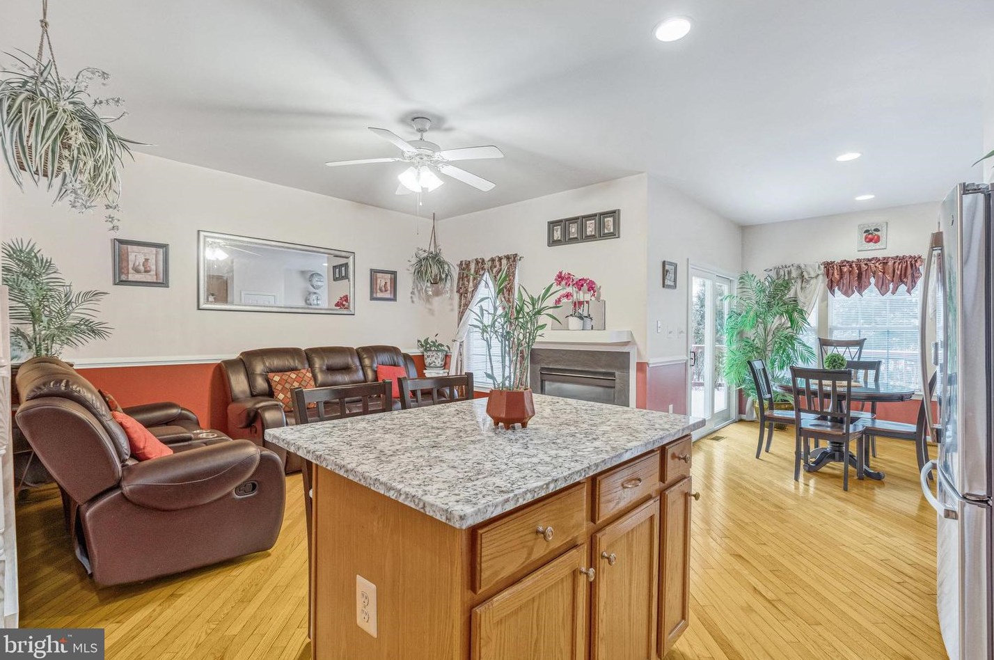 44189 Tippecanoe Ter, Ashburn VA  20147-4896 exterior