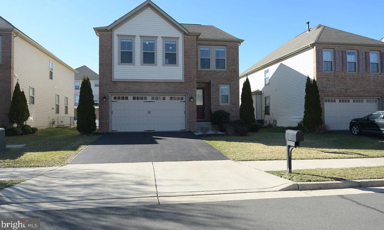24875 Somerby Dr, Fairfax, VA 20152