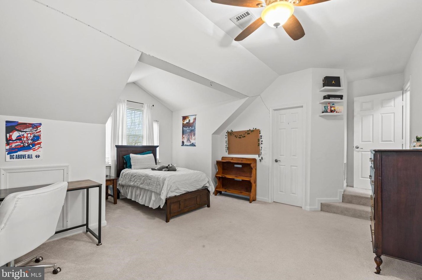 43126 Arundell Ct, Ashburn VA  20148-5021 exterior