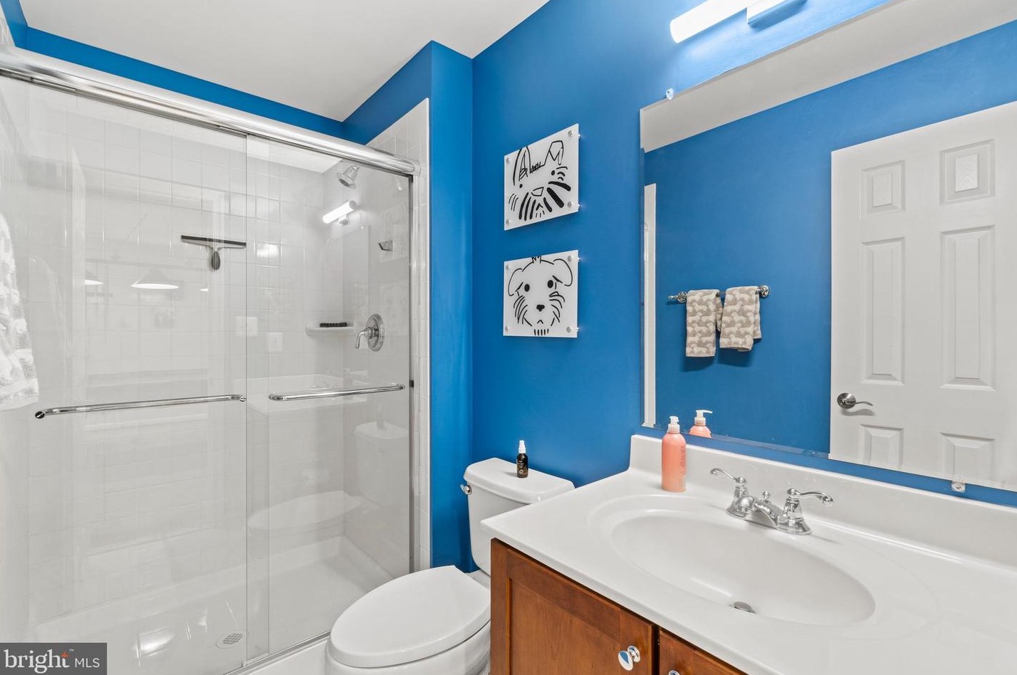 43126 Arundell Ct, Ashburn VA  20148-5021 exterior