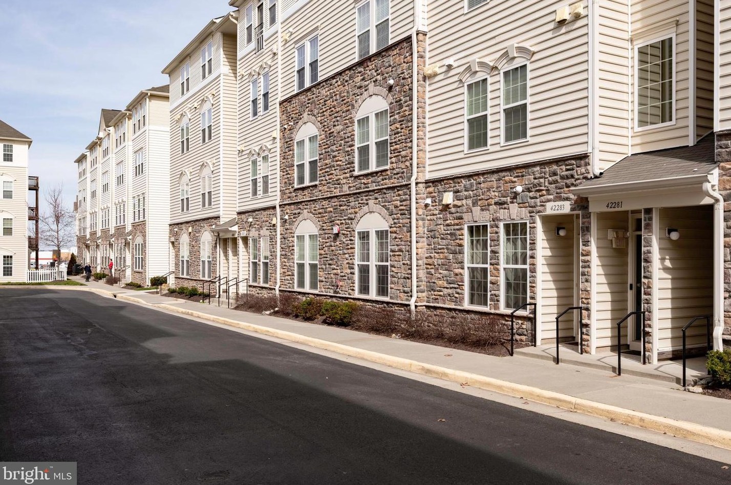 42283 San Juan Terrace, Stone Ridge, VA 20105