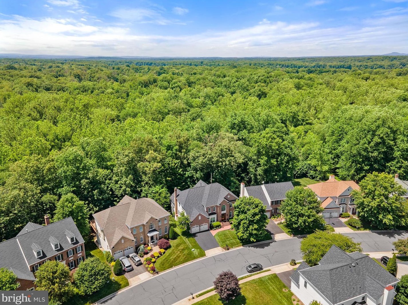 47305 Middle Bluff Pl, Dulles VA  20165-3131 exterior