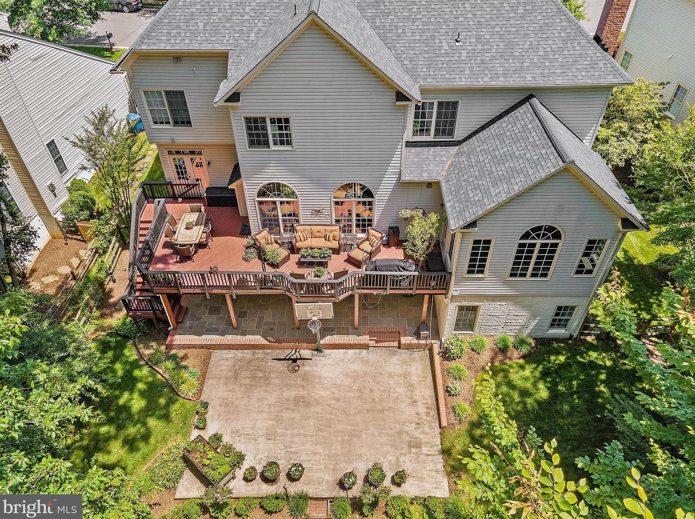 47305 Middle Bluff Pl, Dulles VA  20165-3131 exterior