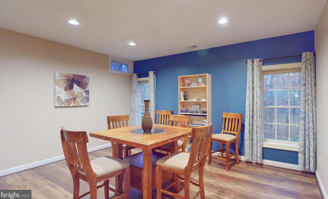 47305 Middle Bluff Pl, Dulles VA  20165-3131 exterior