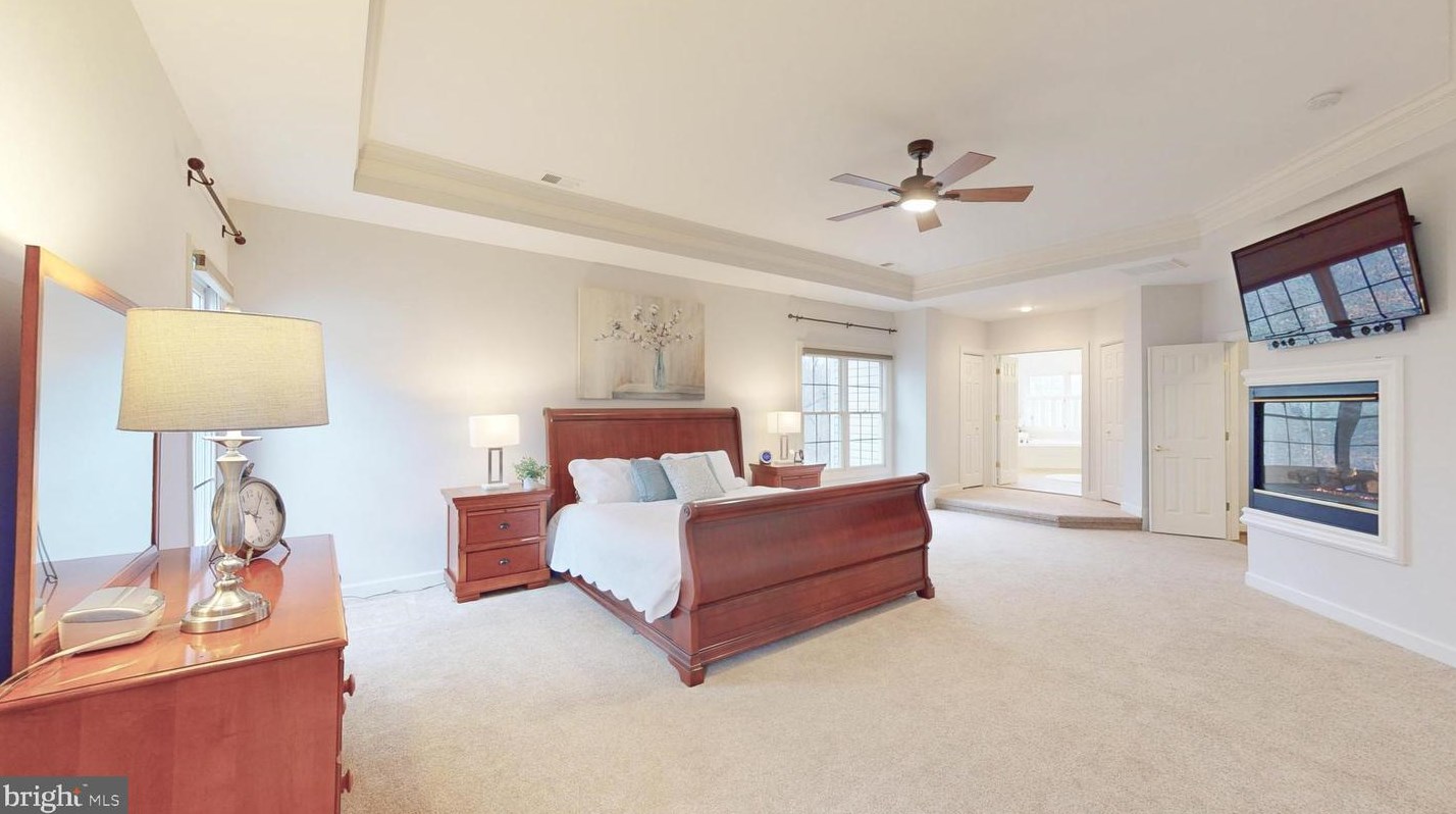 47305 Middle Bluff Pl, Dulles VA  20165-3131 exterior