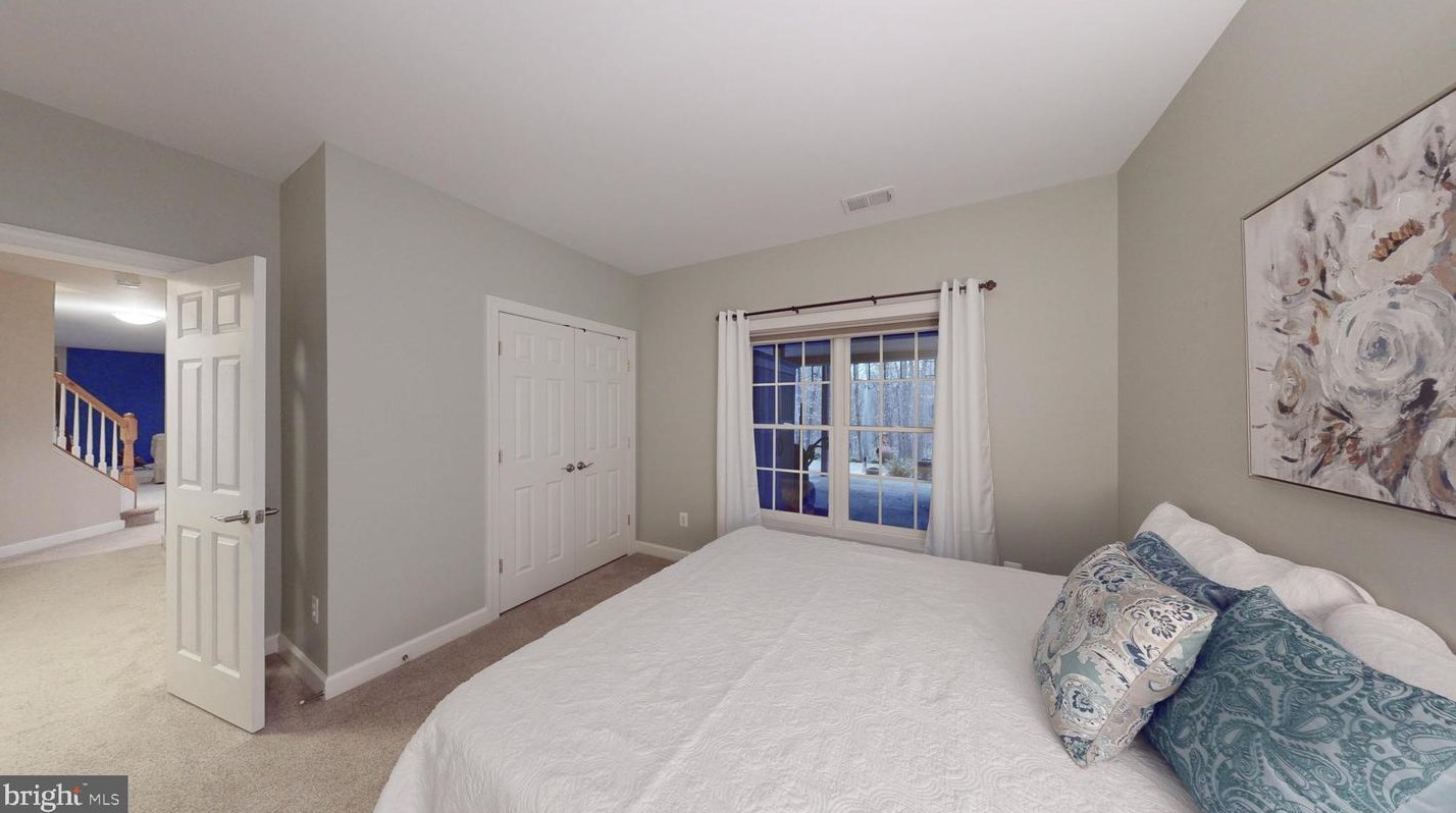 47305 Middle Bluff Pl, Dulles VA  20165-3131 exterior