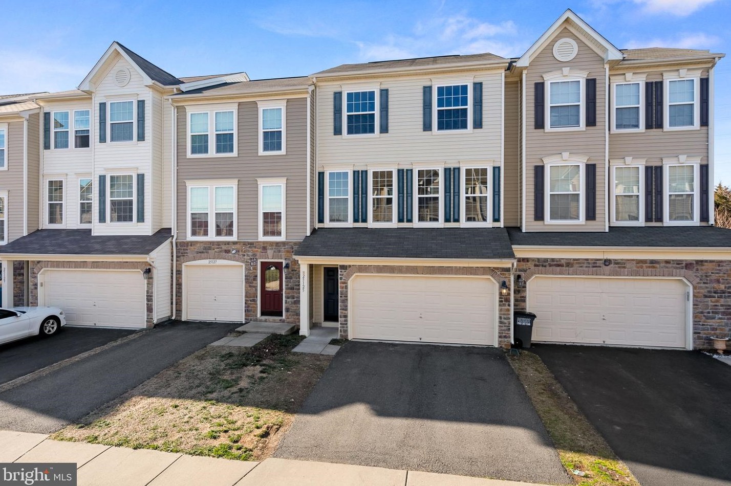 25125 Sweet Myrtle Square, Stone Ridge, VA 20105