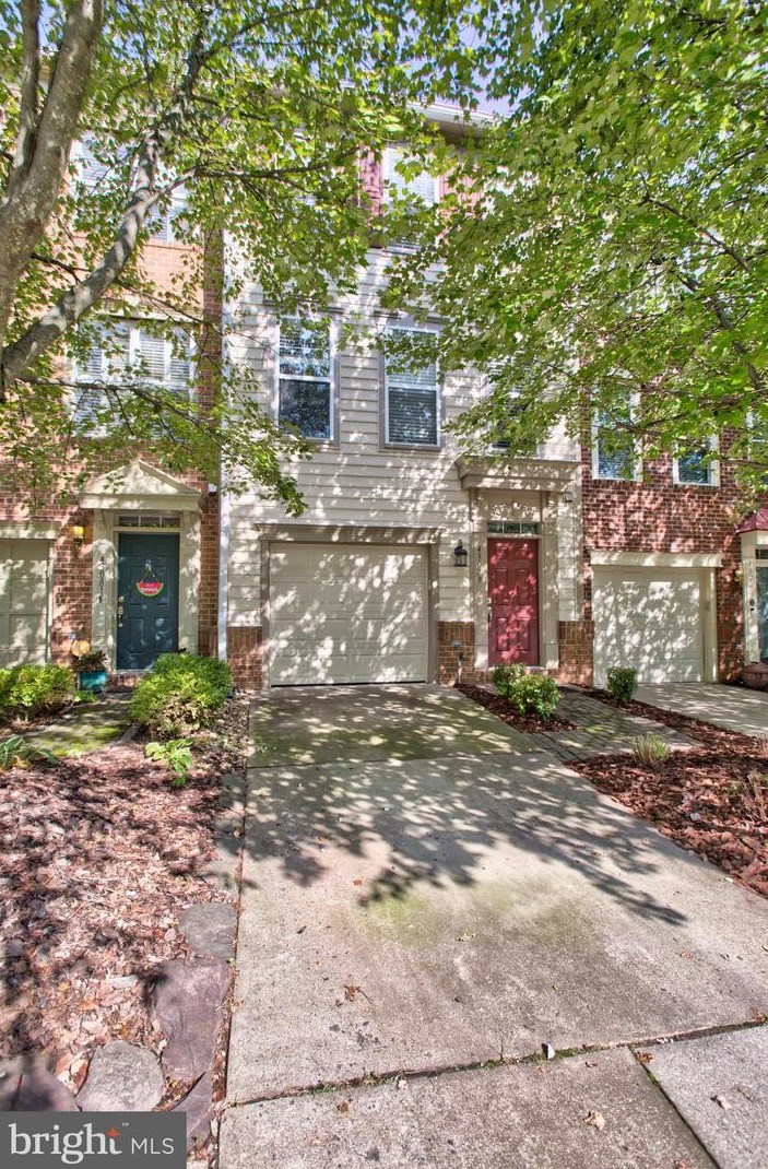 43079 Autumnwood Square, Ashburn, VA 20148
