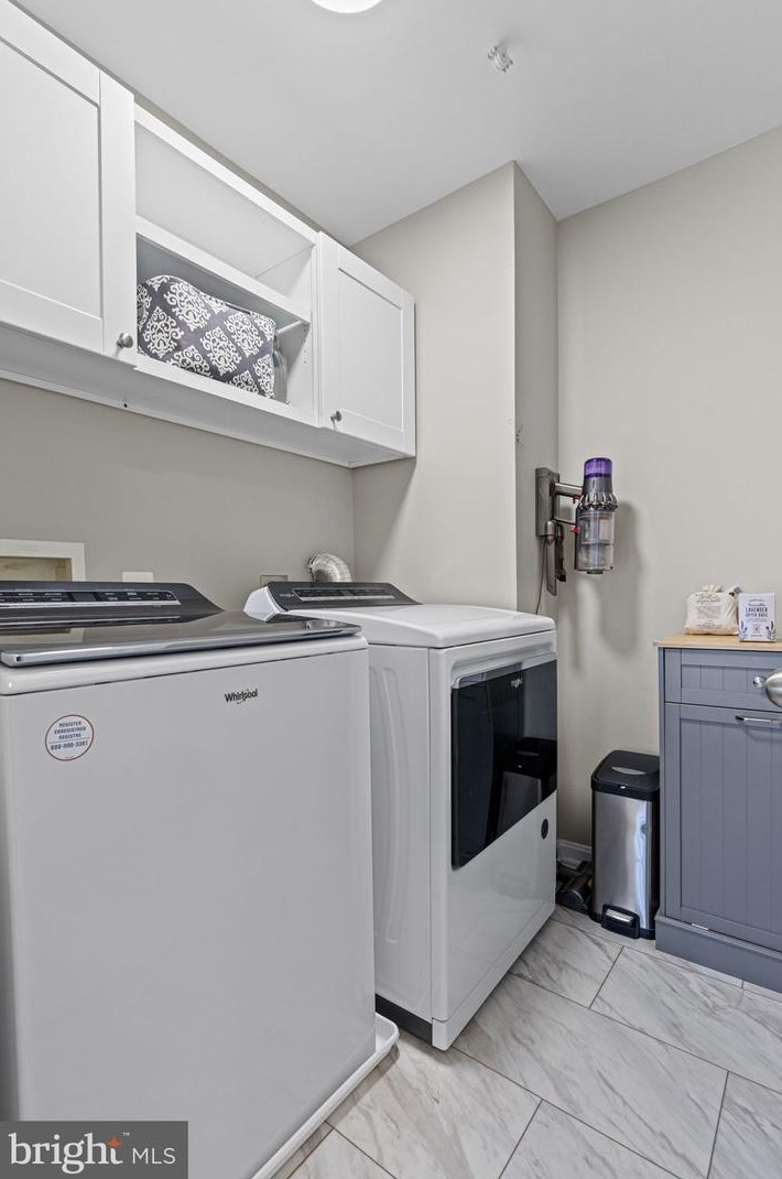 20543 Chapin Ct, Dulles VA  20165-3536 exterior