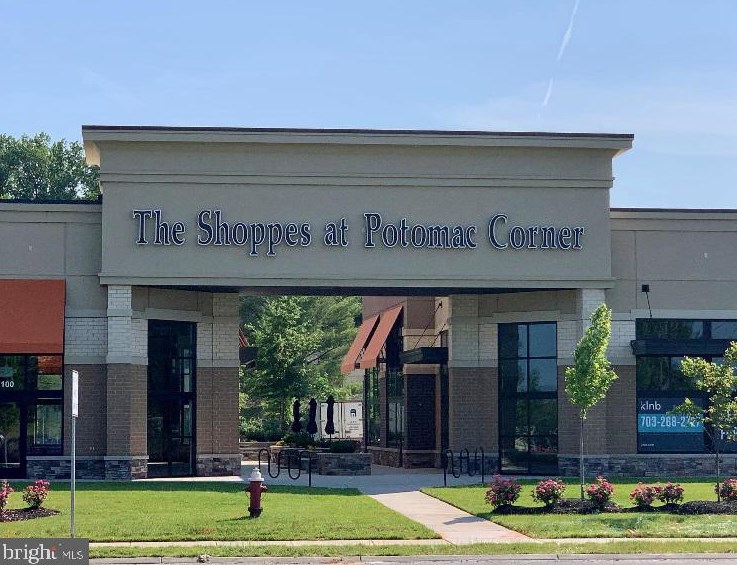 20543 Chapin Ct, Dulles VA  20165-3536 exterior