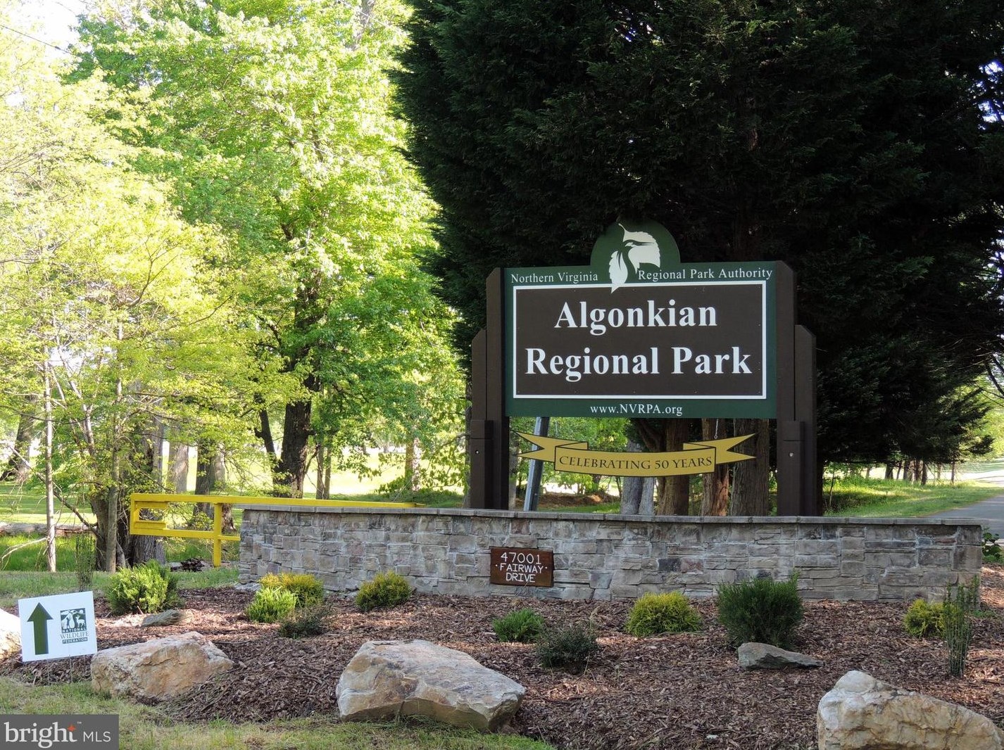 20543 Chapin Ct, Dulles VA  20165-3536 exterior