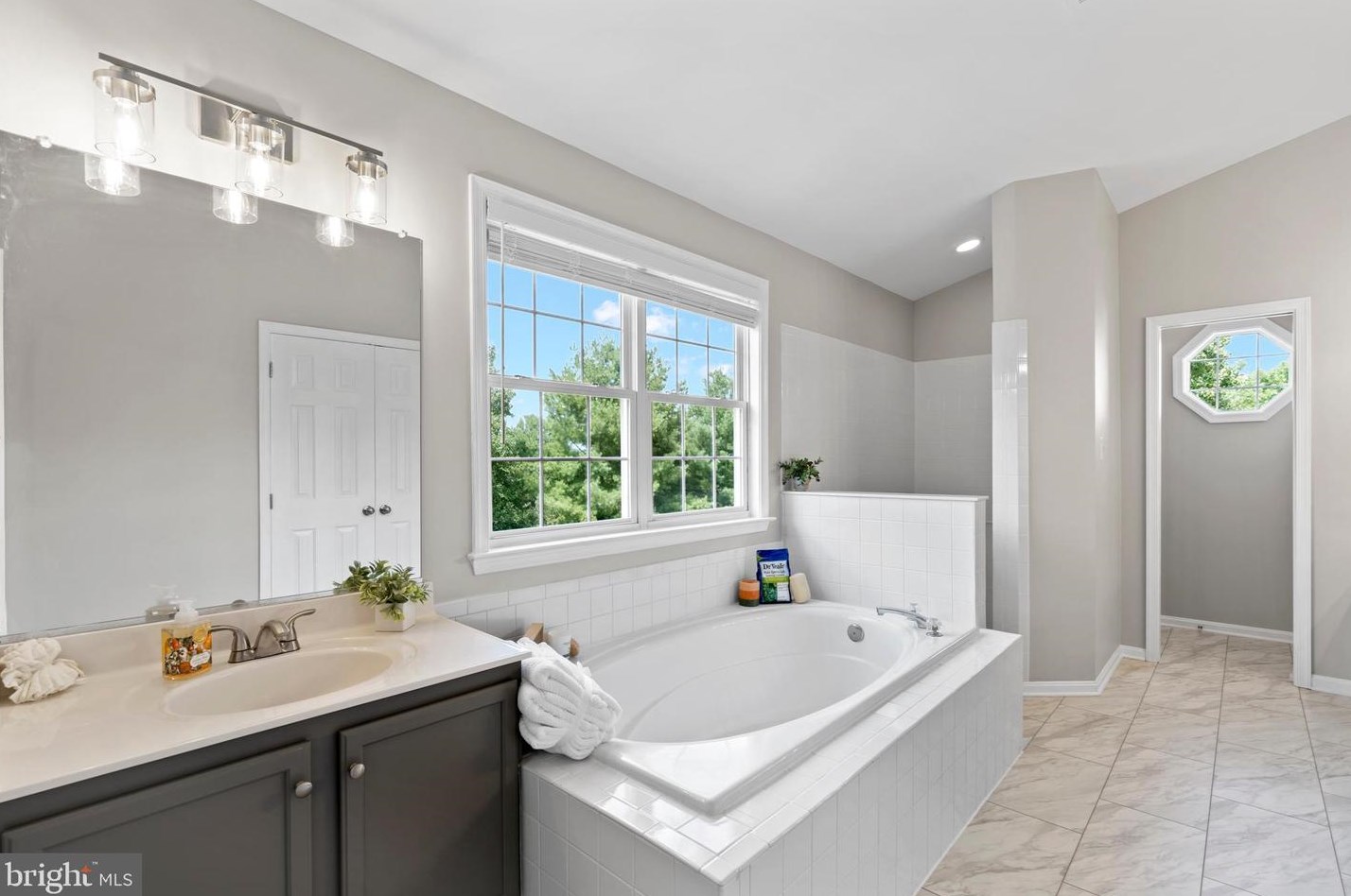 20543 Chapin Ct, Dulles VA  20165-3536 exterior