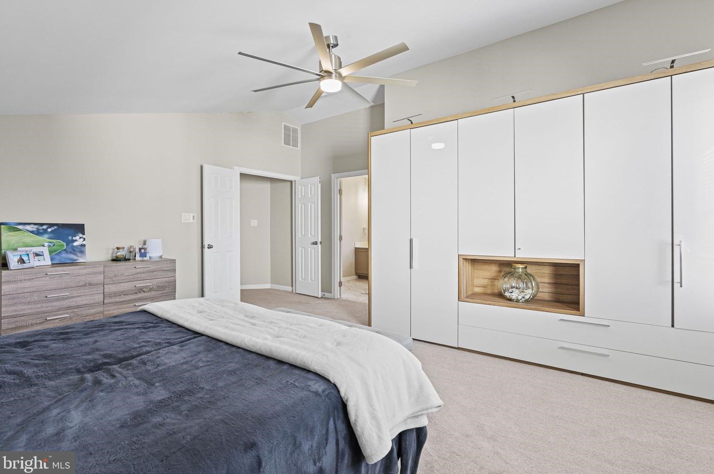 20543 Chapin Ct, Dulles VA  20165-3536 exterior