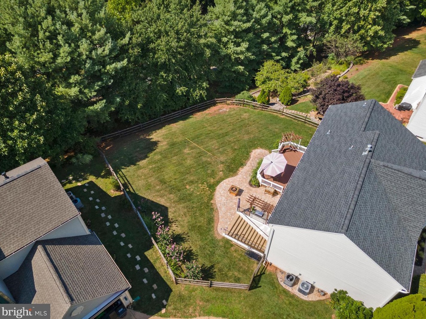 20543 Chapin Ct, Dulles VA  20165-3536 exterior