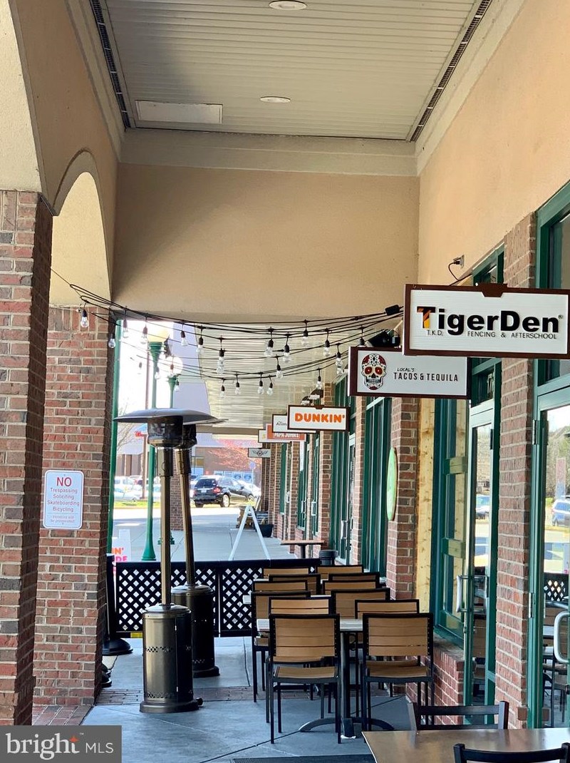 20543 Chapin Ct, Dulles VA  20165-3536 exterior