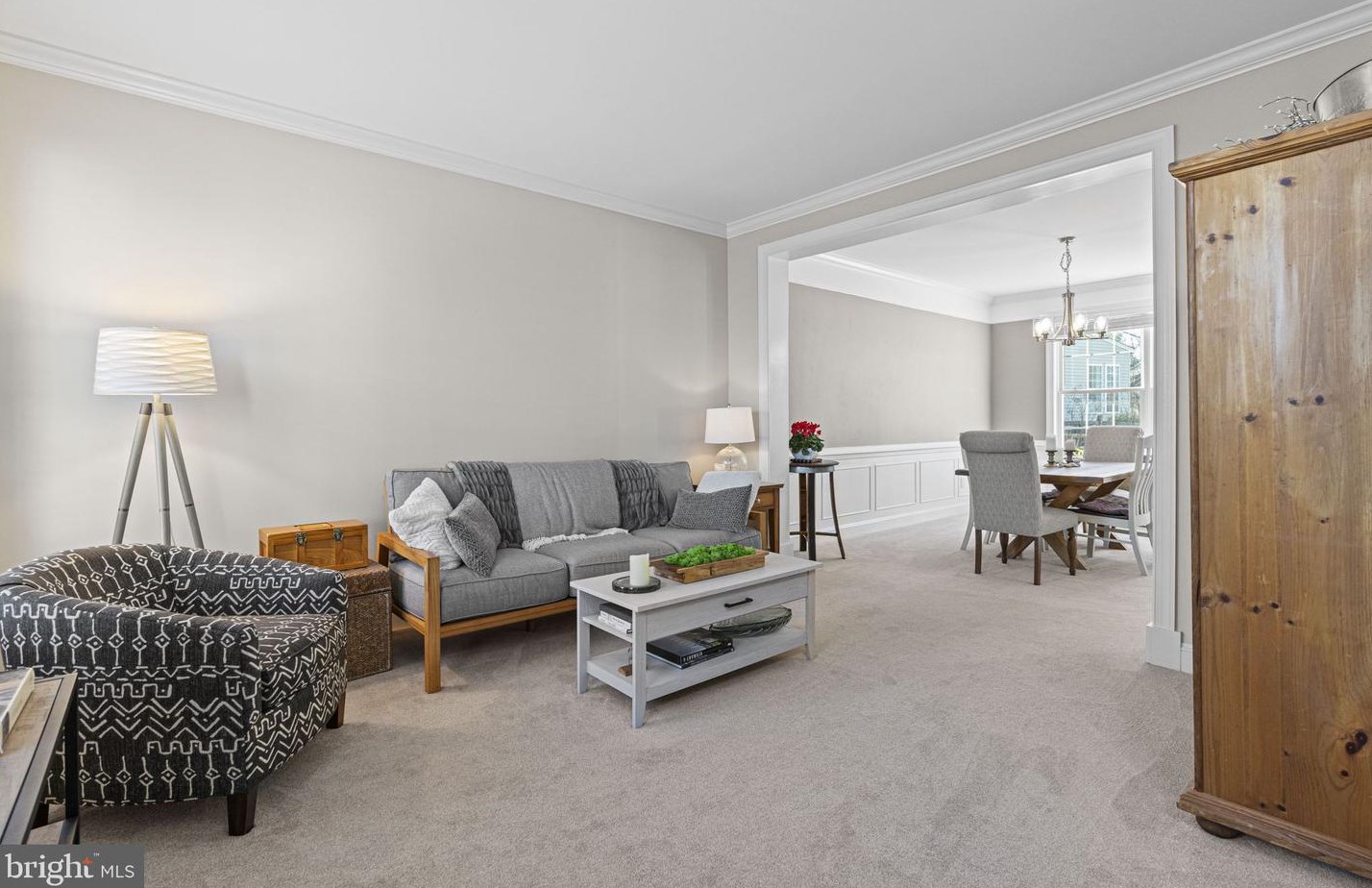 20543 Chapin Ct, Dulles VA  20165-3536 exterior