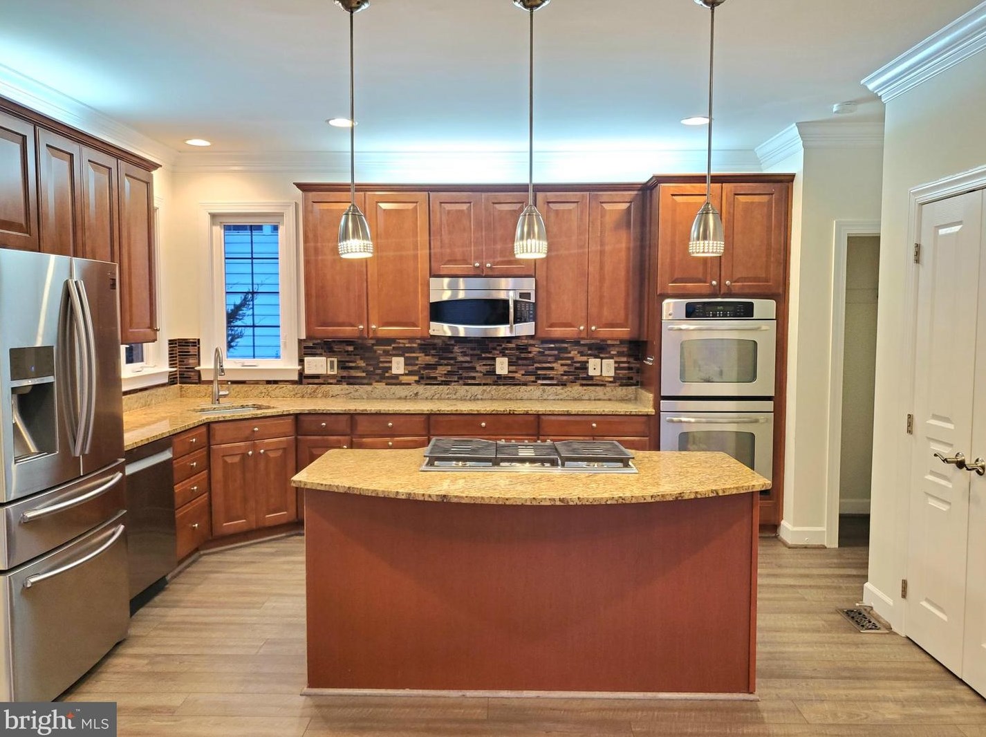 23219 Christopher Thomas Ln, Ashburn, VA 20148