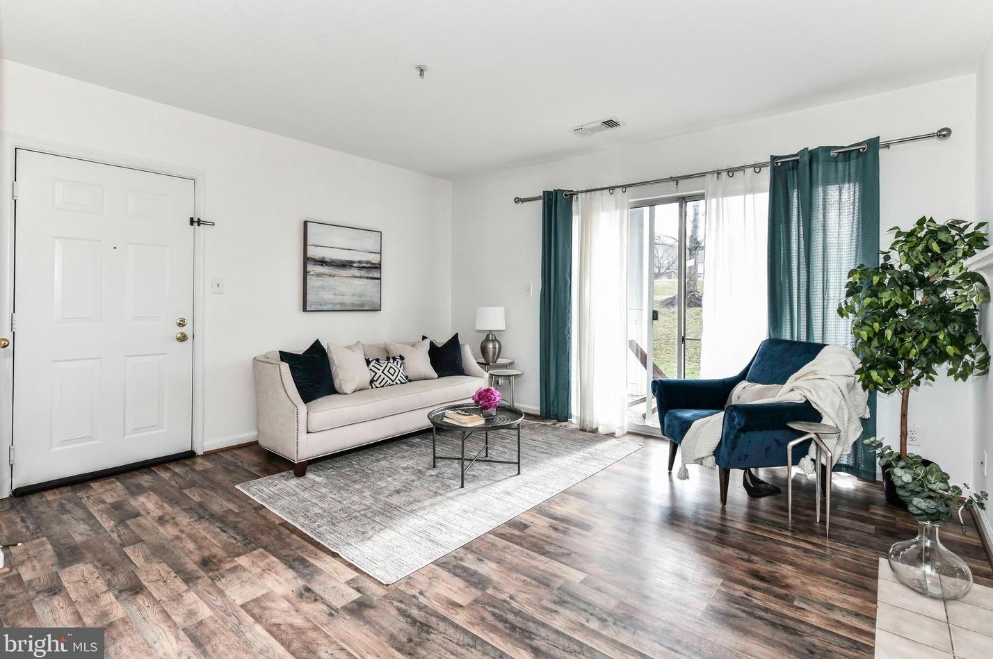 20313 Beechwood Terrace #103, Ashburn, VA 20147