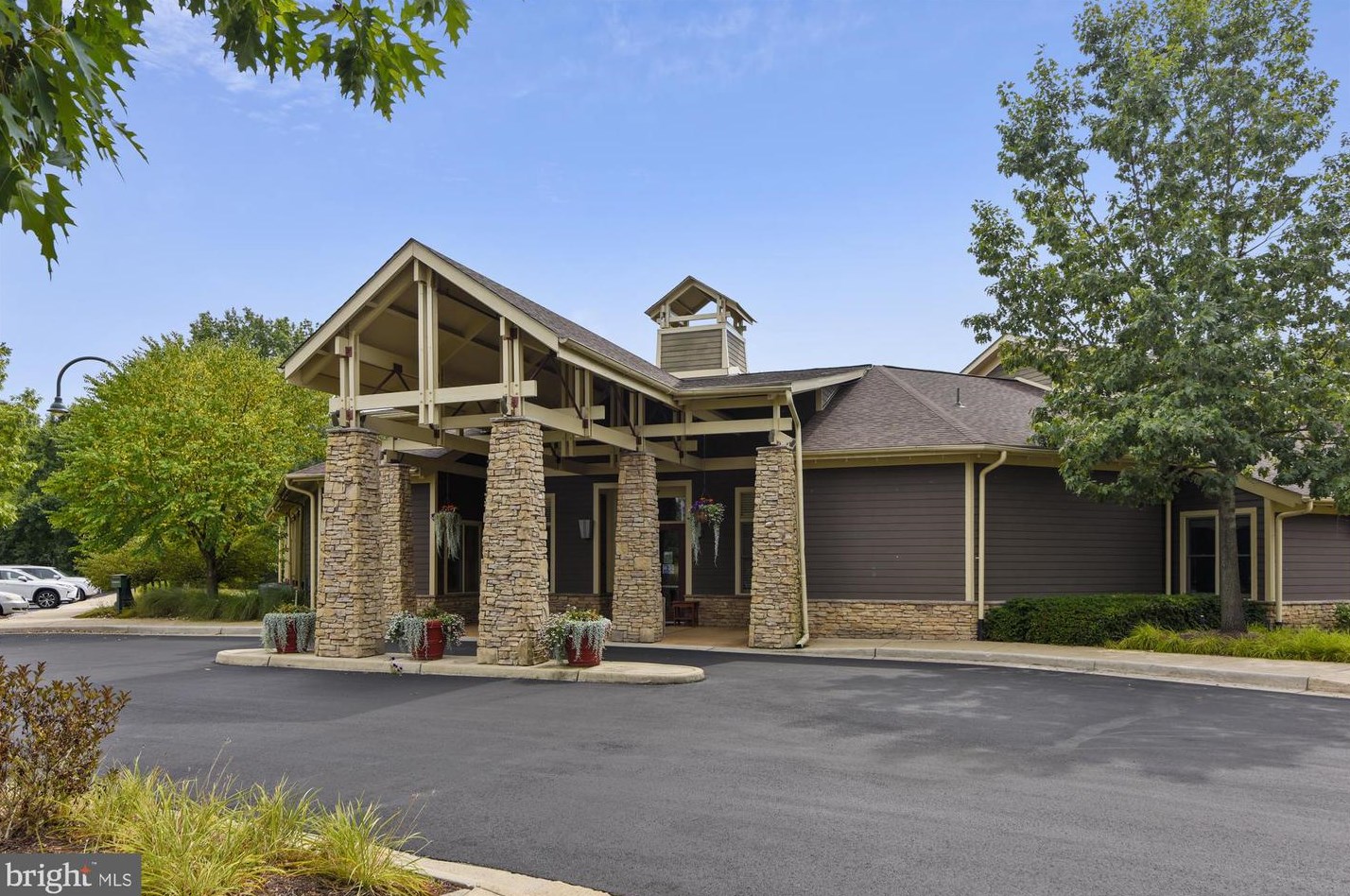 21176 Belmont View Ter, Ashburn VA  20148-4470 exterior