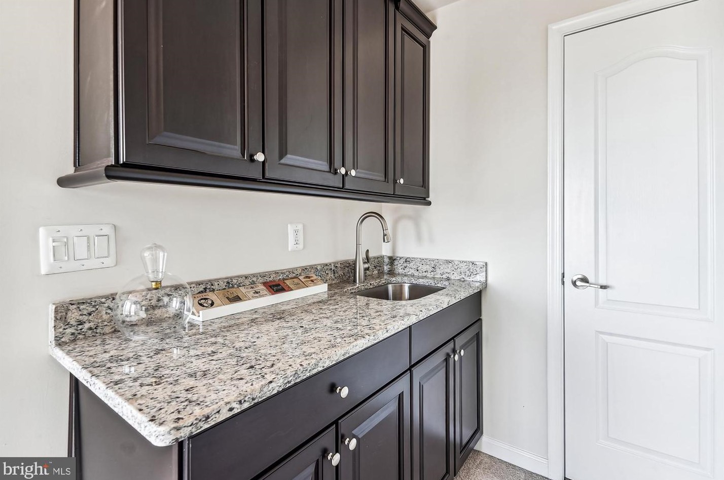 21176 Belmont View Ter, Ashburn VA  20148-4470 exterior