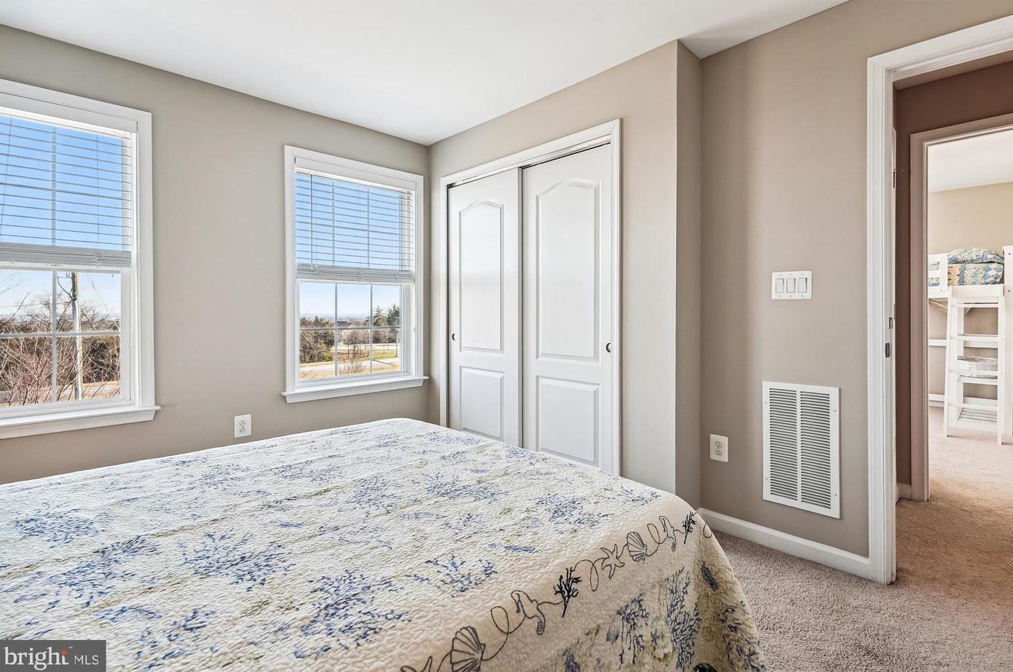 21176 Belmont View Ter, Ashburn VA  20148-4470 exterior