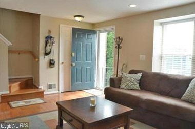 45322 Gable Sq, Dulles VA  20164-5350 exterior