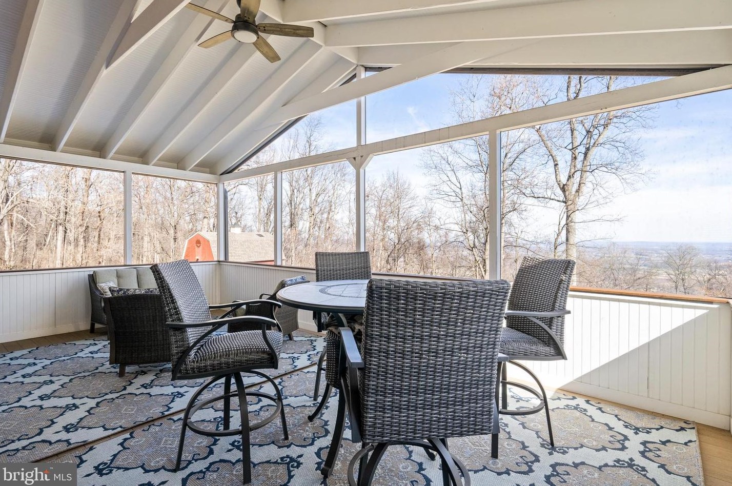 19690 Frst Hl Ln, Mount Weather VA  20135-2039 exterior