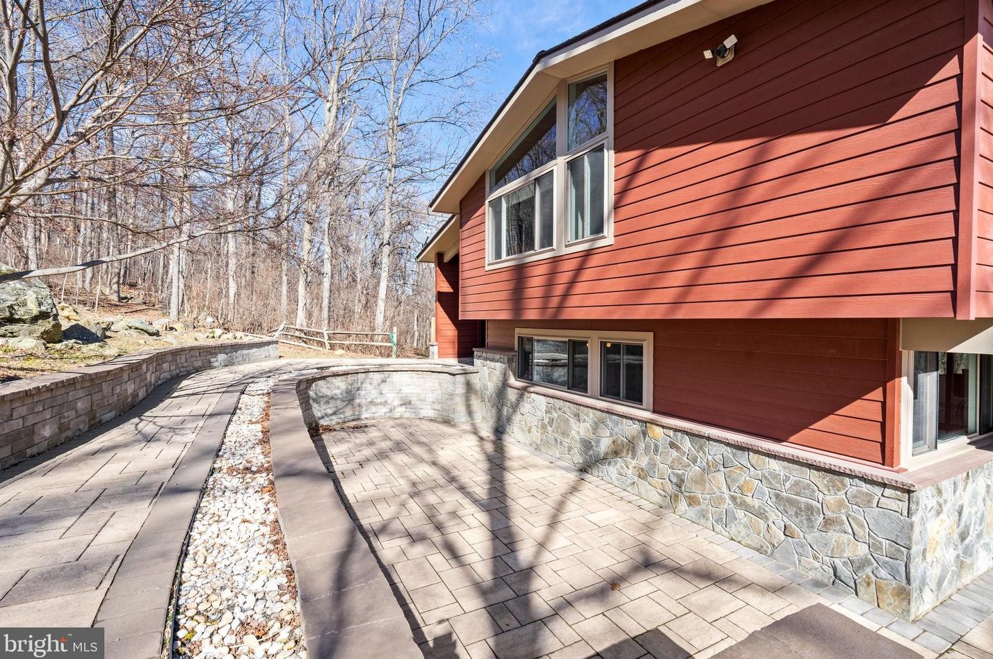 19690 Frst Hl Ln, Mount Weather VA  20135-2039 exterior