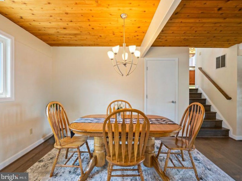 19690 Frst Hl Ln, Mount Weather VA  20135-2039 exterior