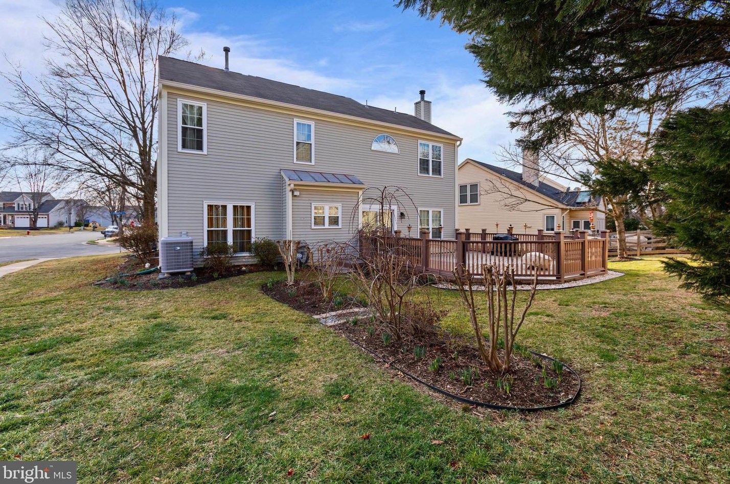 46554 Cedarhurst Dr, Dulles VA  20165-6484 exterior