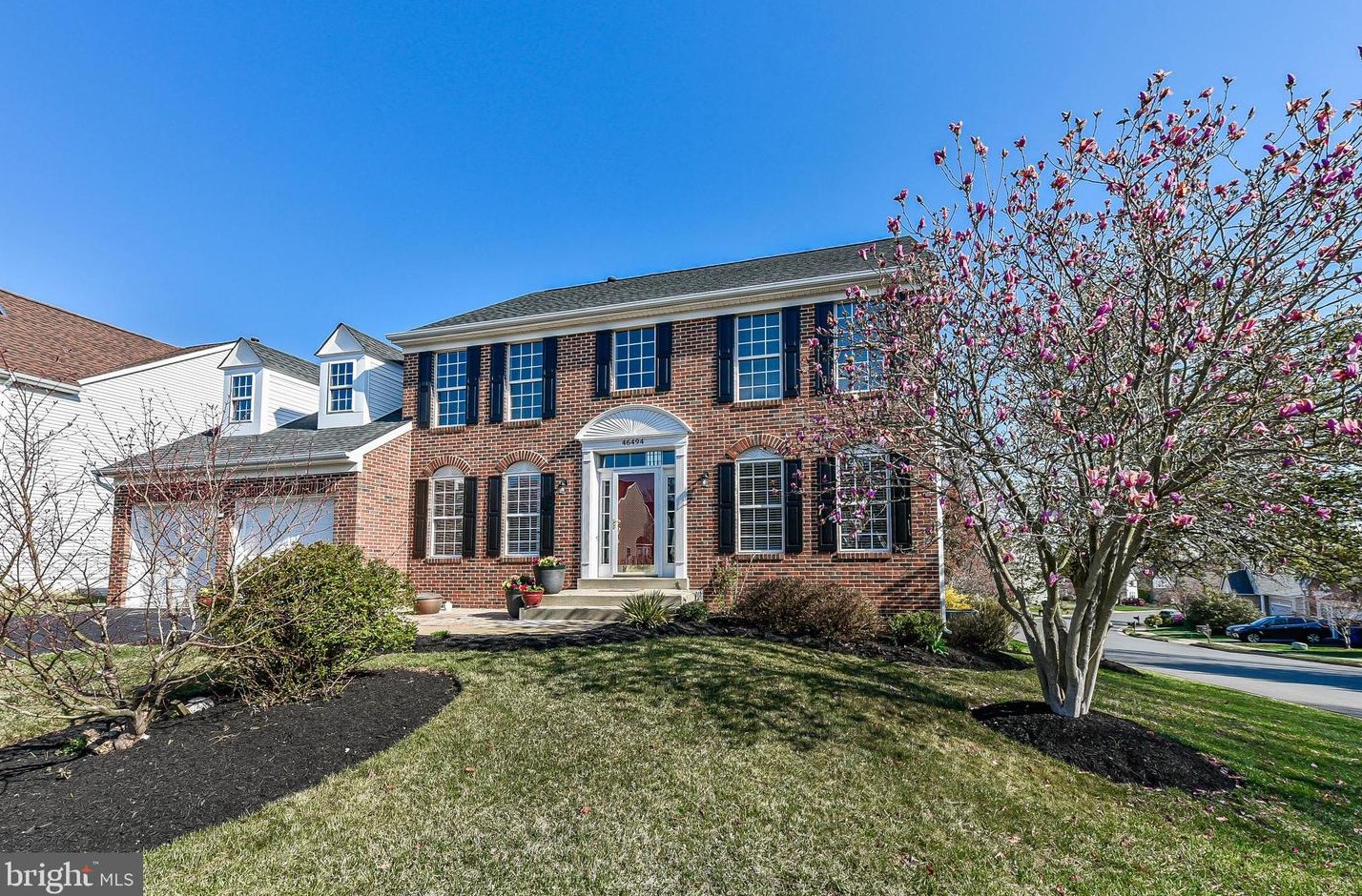 46494 Cedarhurst Dr, Sterling VA  20165-6485 exterior