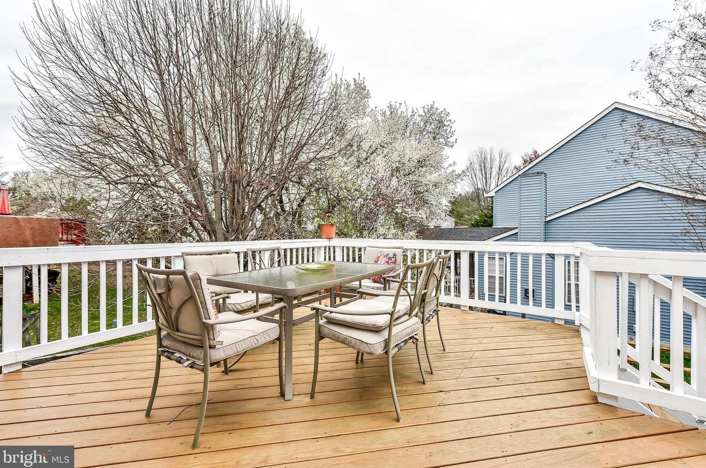 46494 Cedarhurst Dr, Sterling VA  20165-6485 exterior