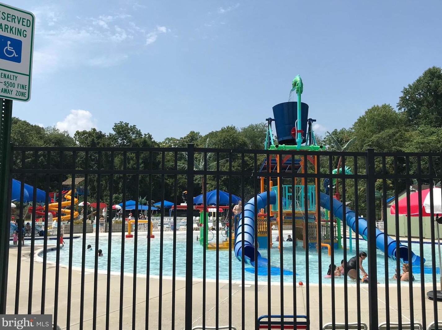 46494 Cedarhurst Dr, Sterling VA  20165-6485 exterior