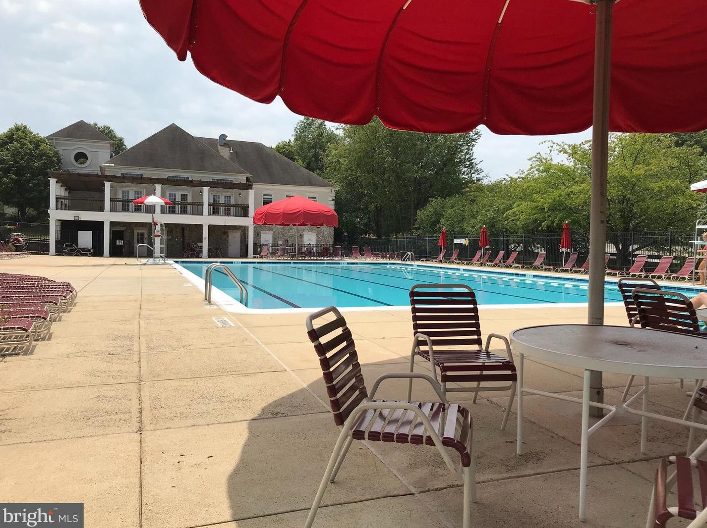 46494 Cedarhurst Dr, Sterling VA  20165-6485 exterior